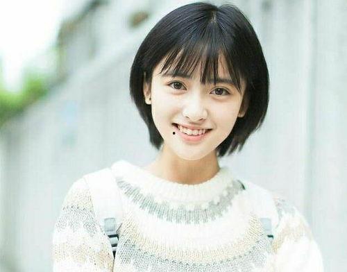 娱乐吃瓜小花助理